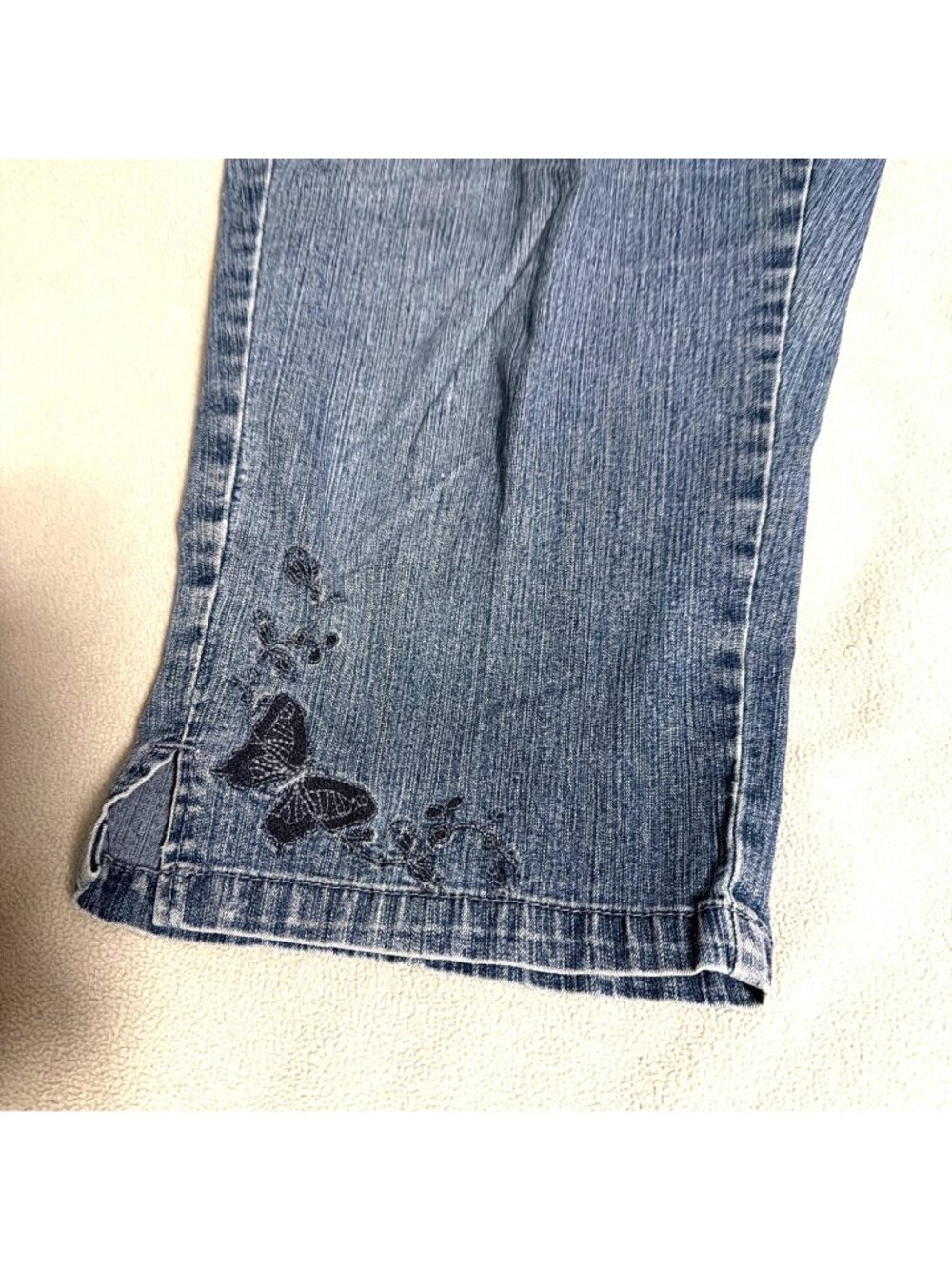 Jms Classic Capri Jeans Antique Blue 18W Floral Embroidered Hem Cotton Blend - Picture 2 of 7